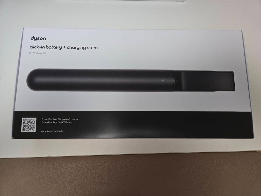 【新品】Dyson PencilVac 予備バッテリー&バッテリー充電ホルダー