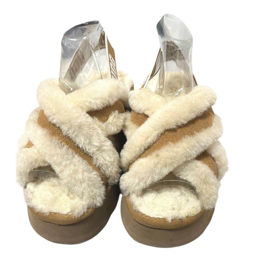 アグ　UGG ディスコクロススライドサンダル 24cm ベージュ ホワイト