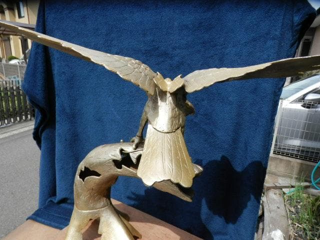 ゴールド松鷹（高47.5cm）鋳鉄製 鷹の置物14.6kg