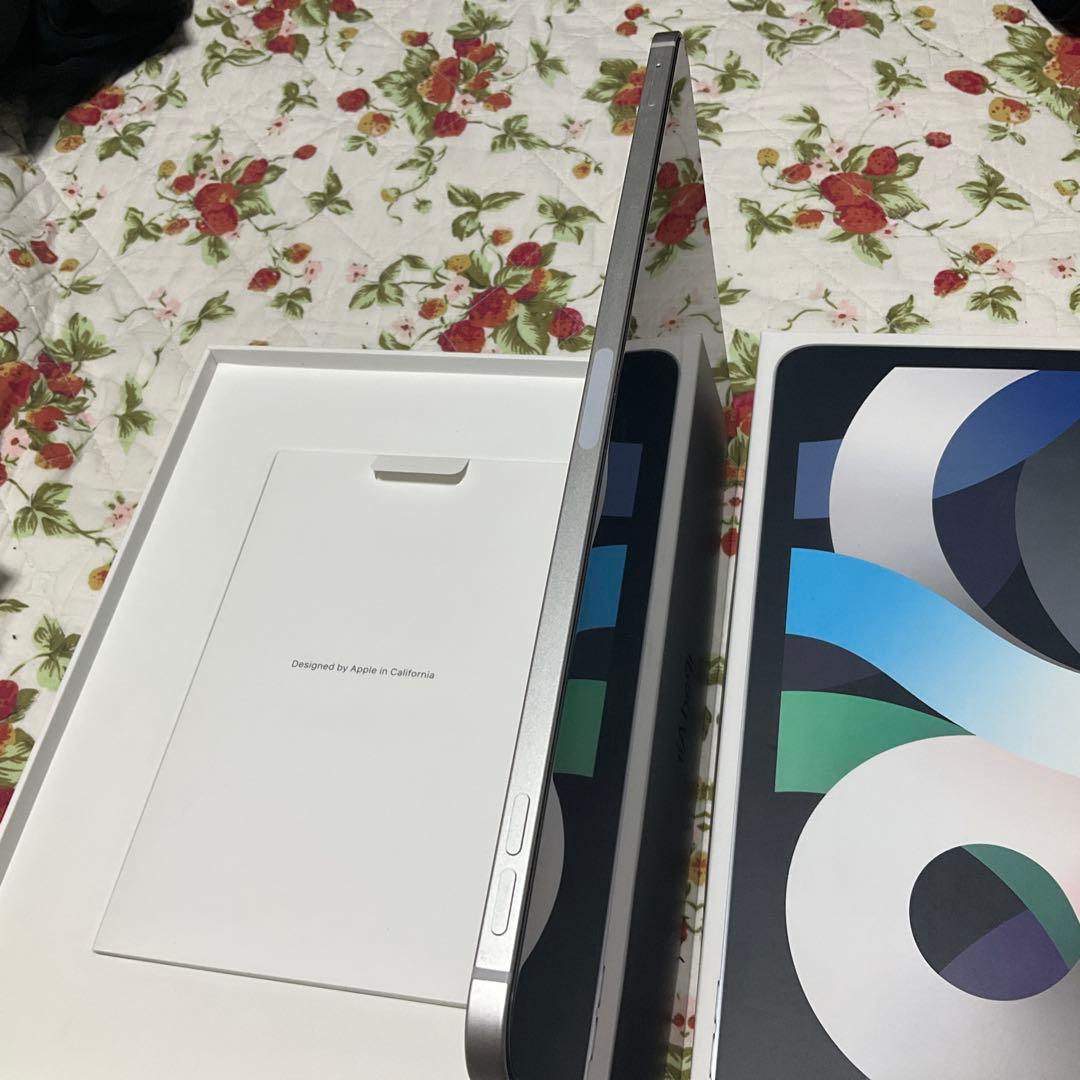 美品　iPad Air 4世代　セルラー　256G ケース