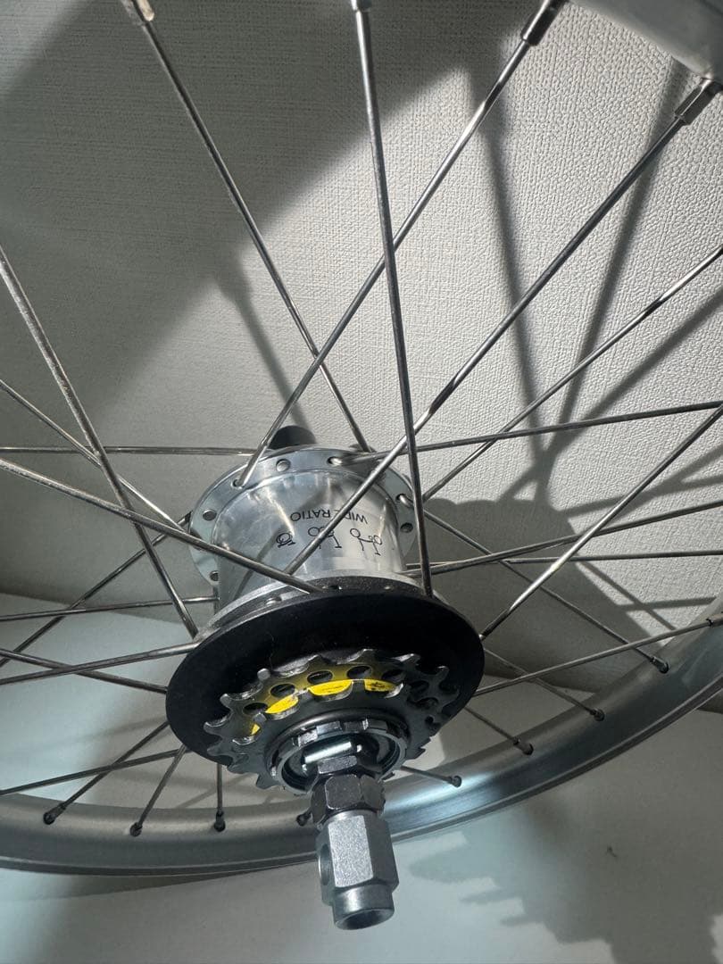 ブロンプトン　純正ホイール６速用