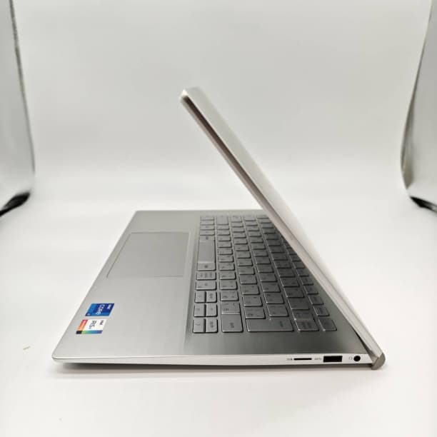 バッテリー◎ フルHD 14 デル i7-11 16GB SSD1TB オフィス