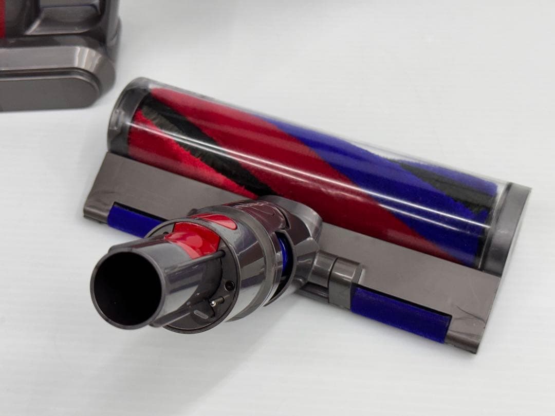 中古　美品　ダイソン　掃除機　SV21 本体　ヘッド　パイプ　純正バッテリー付き