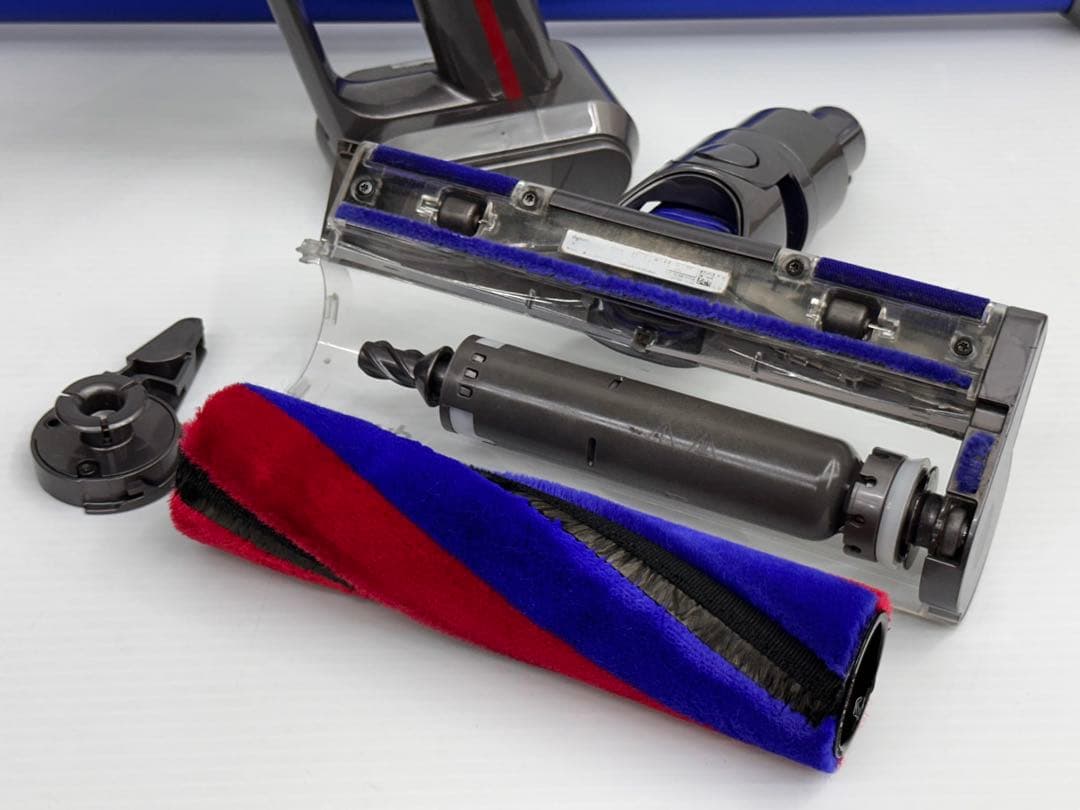 中古　美品　ダイソン　掃除機　SV21 本体　ヘッド　パイプ　純正バッテリー付き