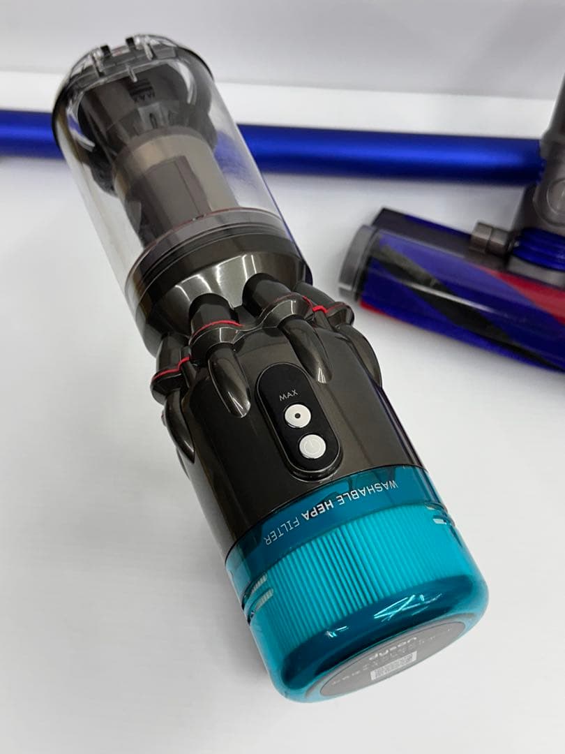 中古　美品　ダイソン　掃除機　SV21 本体　ヘッド　パイプ　純正バッテリー付き