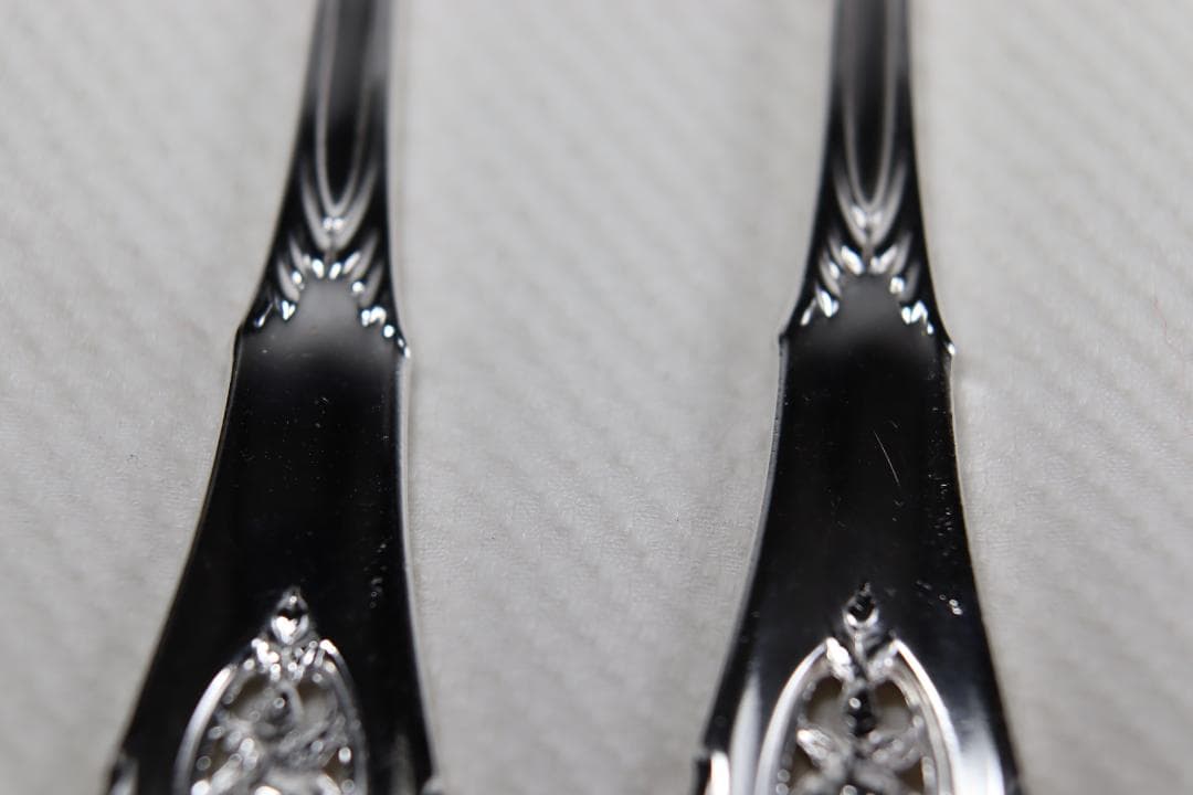 アメリカ■ウォレス■デザートフォーク２本組■非常に優雅なローズポイント・パターン