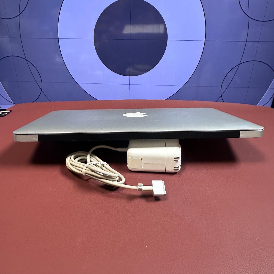 毎*先様 美品】Apple MacBook Air 11インチ A1465 Co