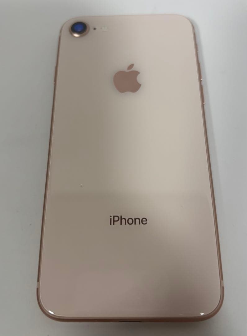 Apple iPhone 8 64GB 美品