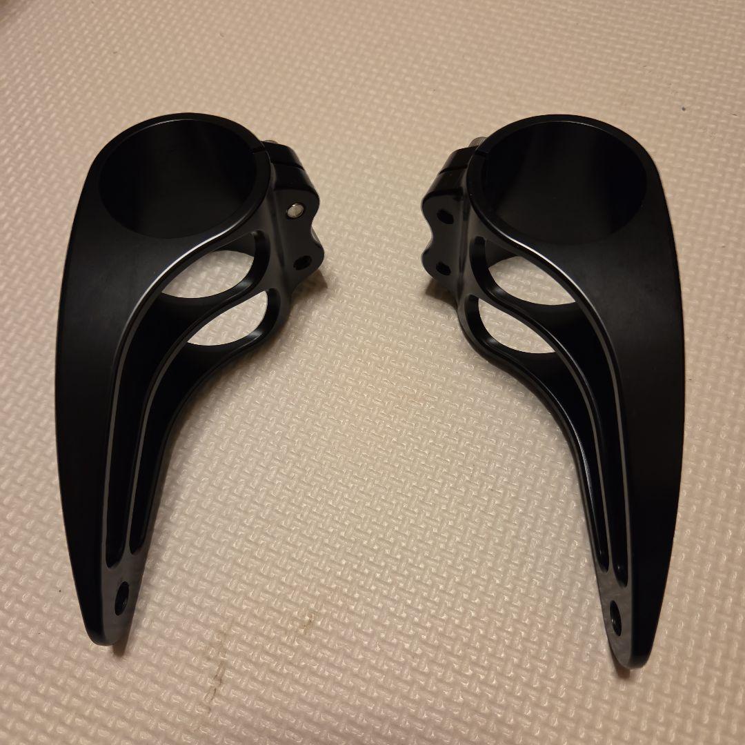 Motone トライアンフ ヘッドライトステー