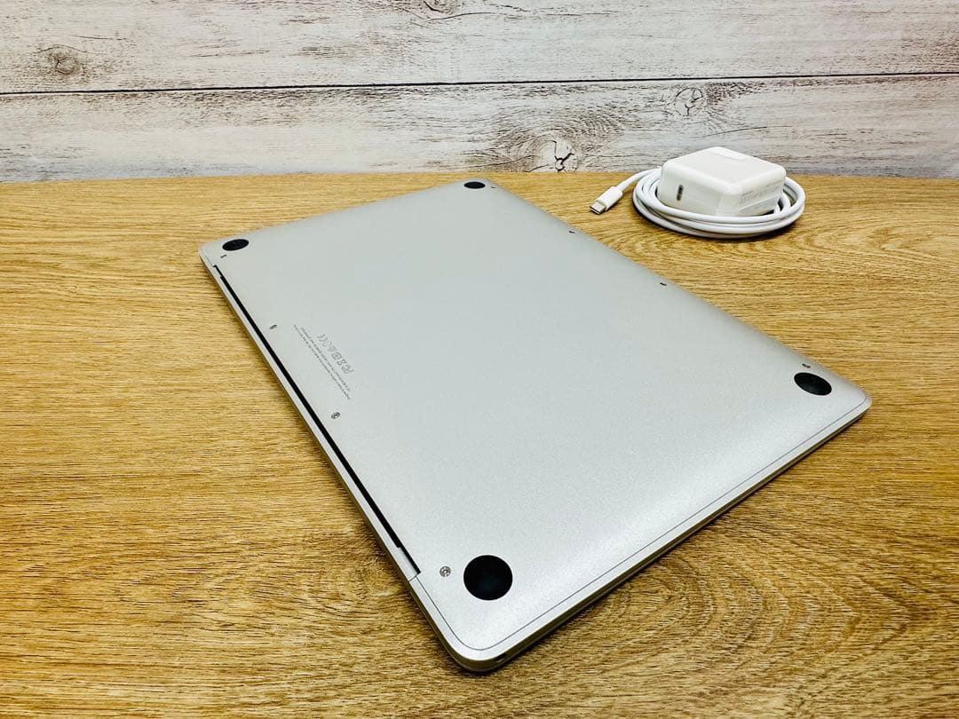 MacBook Air美品(MacOS 2021)バッテリー新品