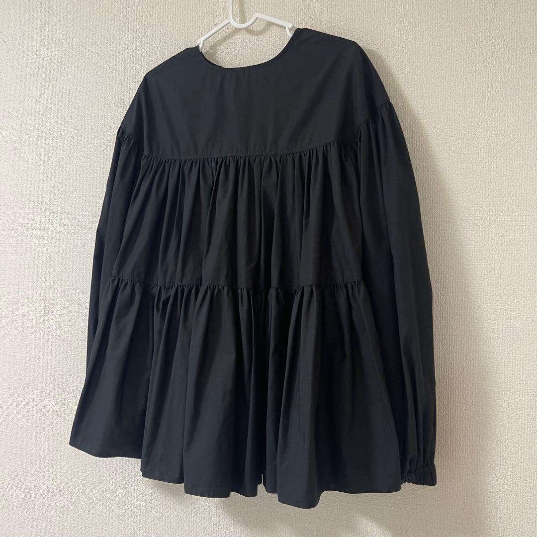 ヨリ　yori ボリュームギャザーブラウス　ブラック　黒 2021年製