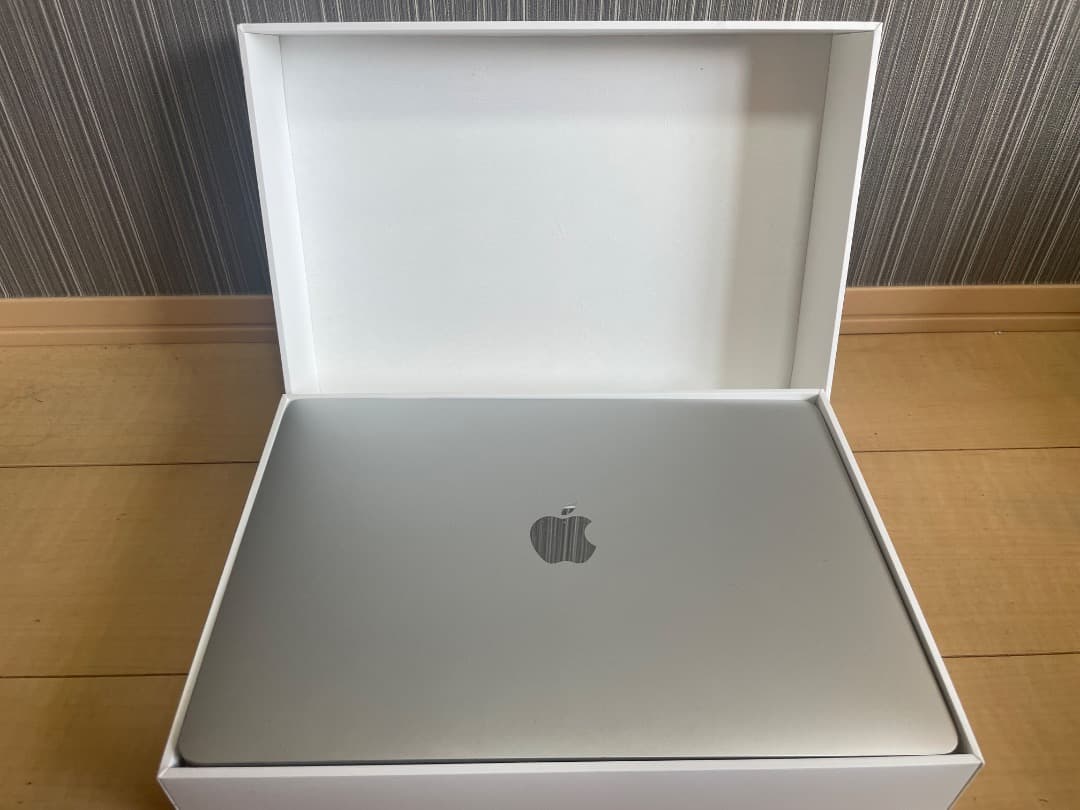 【ぴっけ】MacBook Air 2020 Intel Core