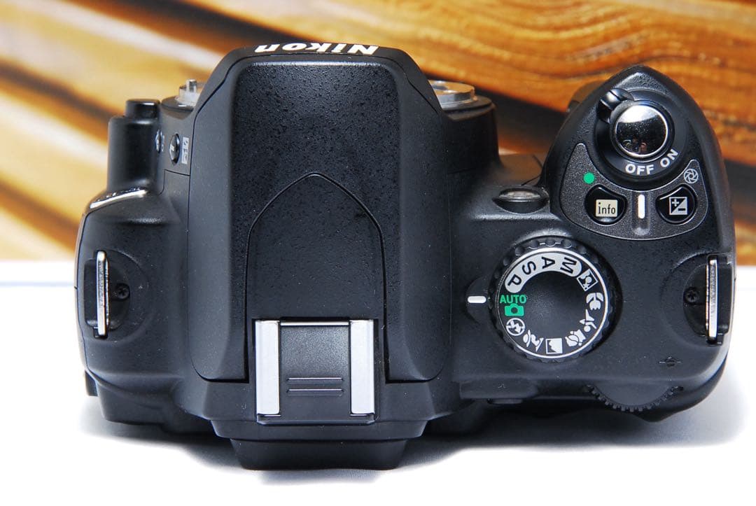 ⭐️美品⭐️Nikon D40 一眼レフ フルセット スマホ転送　SNS エモい