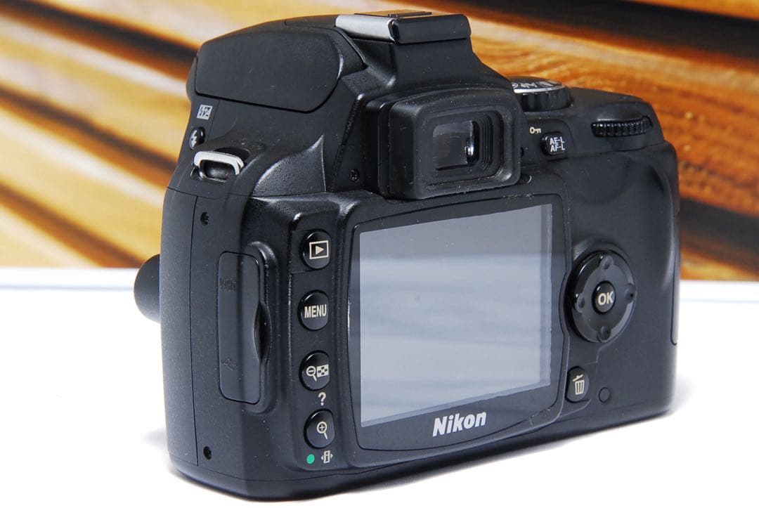 ⭐️美品⭐️Nikon D40 一眼レフ フルセット スマホ転送　SNS エモい