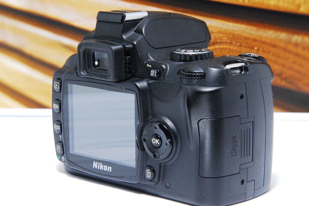 ⭐️美品⭐️Nikon D40 一眼レフ フルセット スマホ転送　SNS エモい