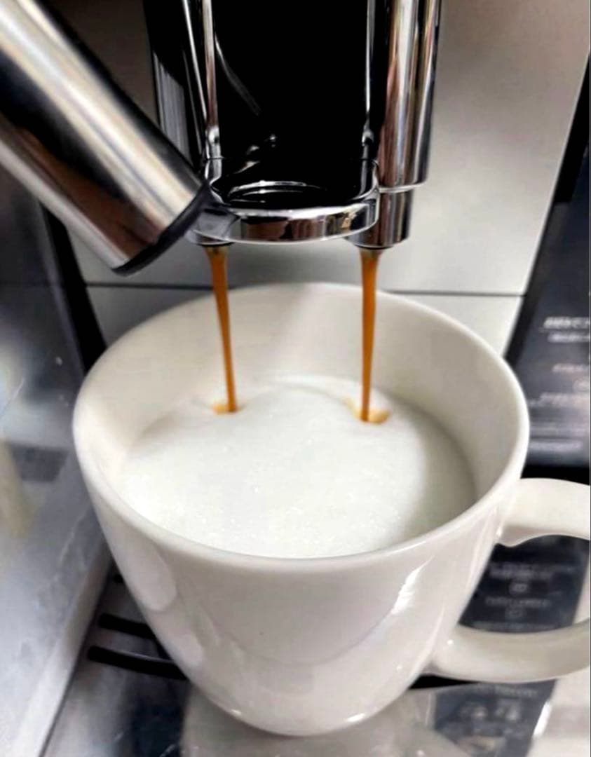 デロンギ マグニフィカ S カプチーノ スマート ECAM23260SBN