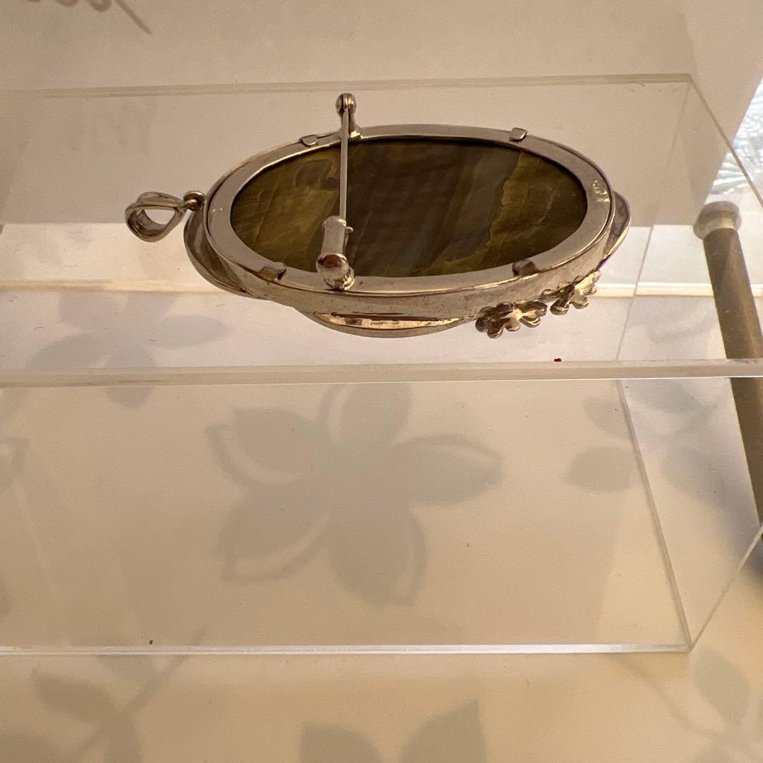 黒蝶貝カメオ シルバートップ、ブローチ両用