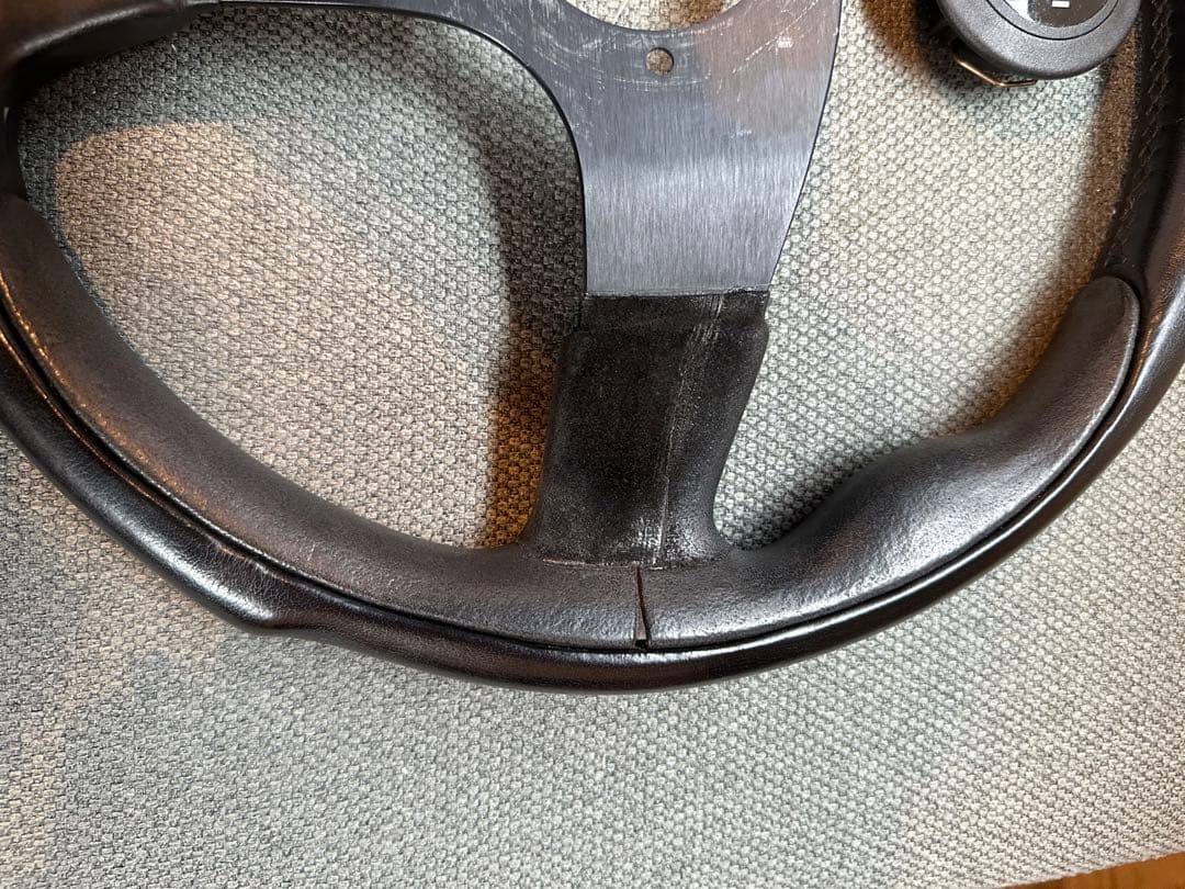 パーソナル製 PERONAl ハンドル 35パイ イタリア製 Momo