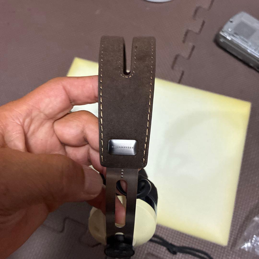 ‼️新品未使用品‼️SENNHEISER MOMENTUM On-Ear Ivory