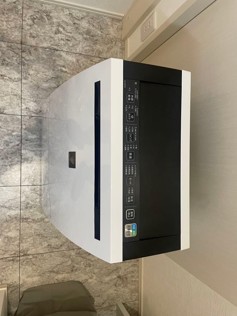 Emi ちゃん☺️ さん専用　2022年製 除加湿空気清浄機　KC-HD70-W