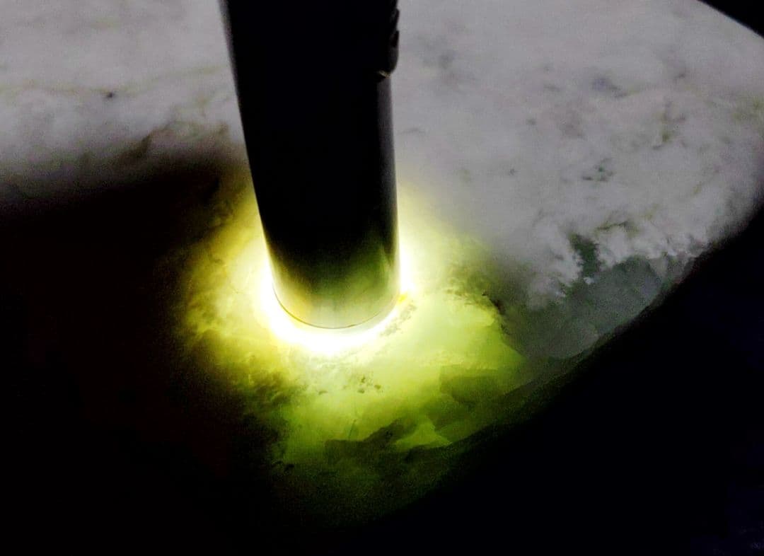 ★翡翠原石★糸魚川硬玉【姫川・6色翡翠・磨き2kg】