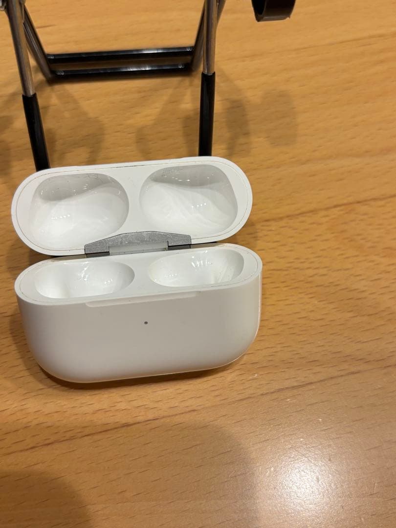 AirPods Pro 第一世代　充電ケースのみ