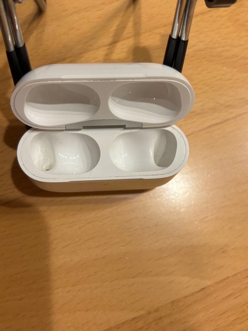 AirPods Pro 第一世代　充電ケースのみ