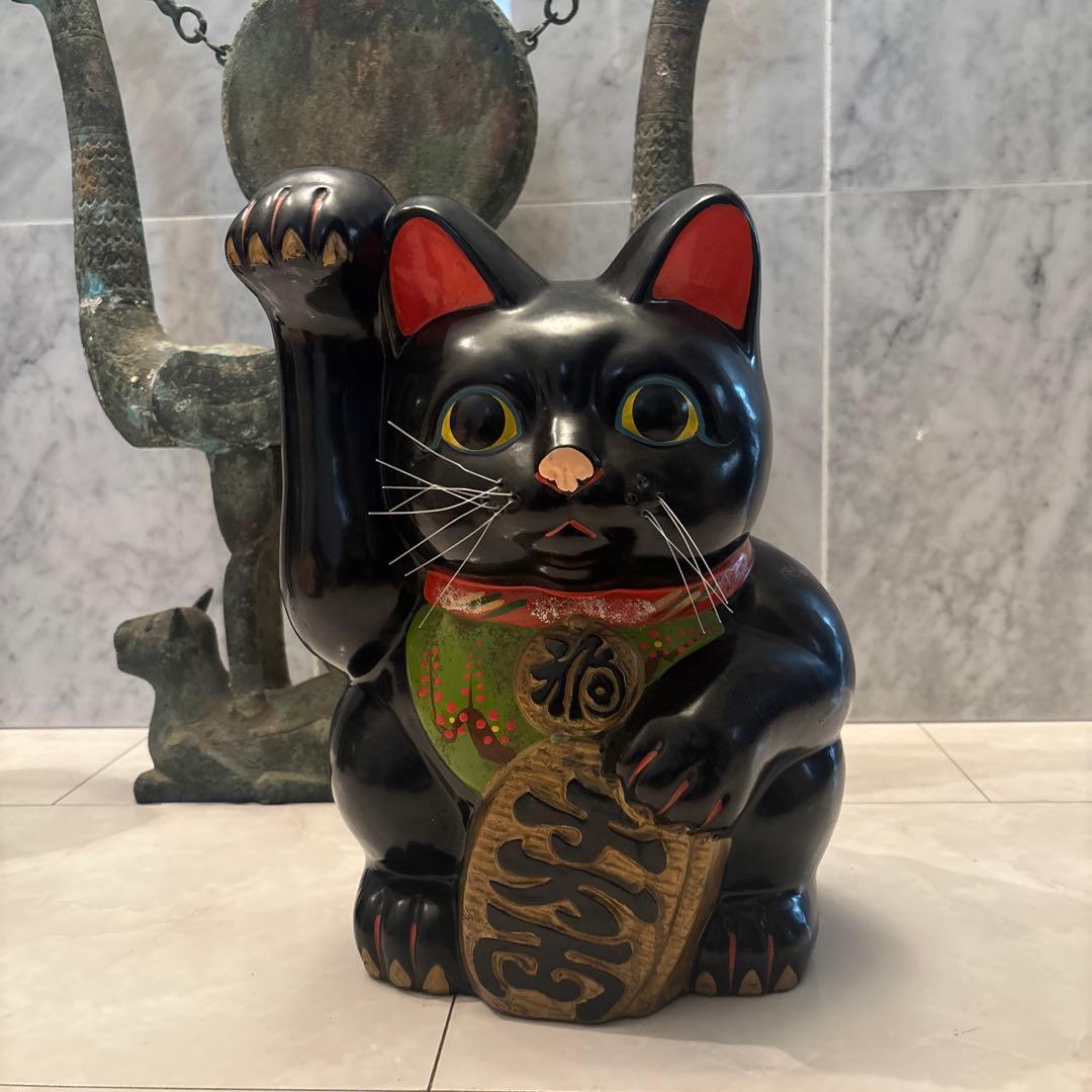 1950-60年代　瞳が美しく雰囲気抜群のふくよかな体型が可愛い特大招き猫