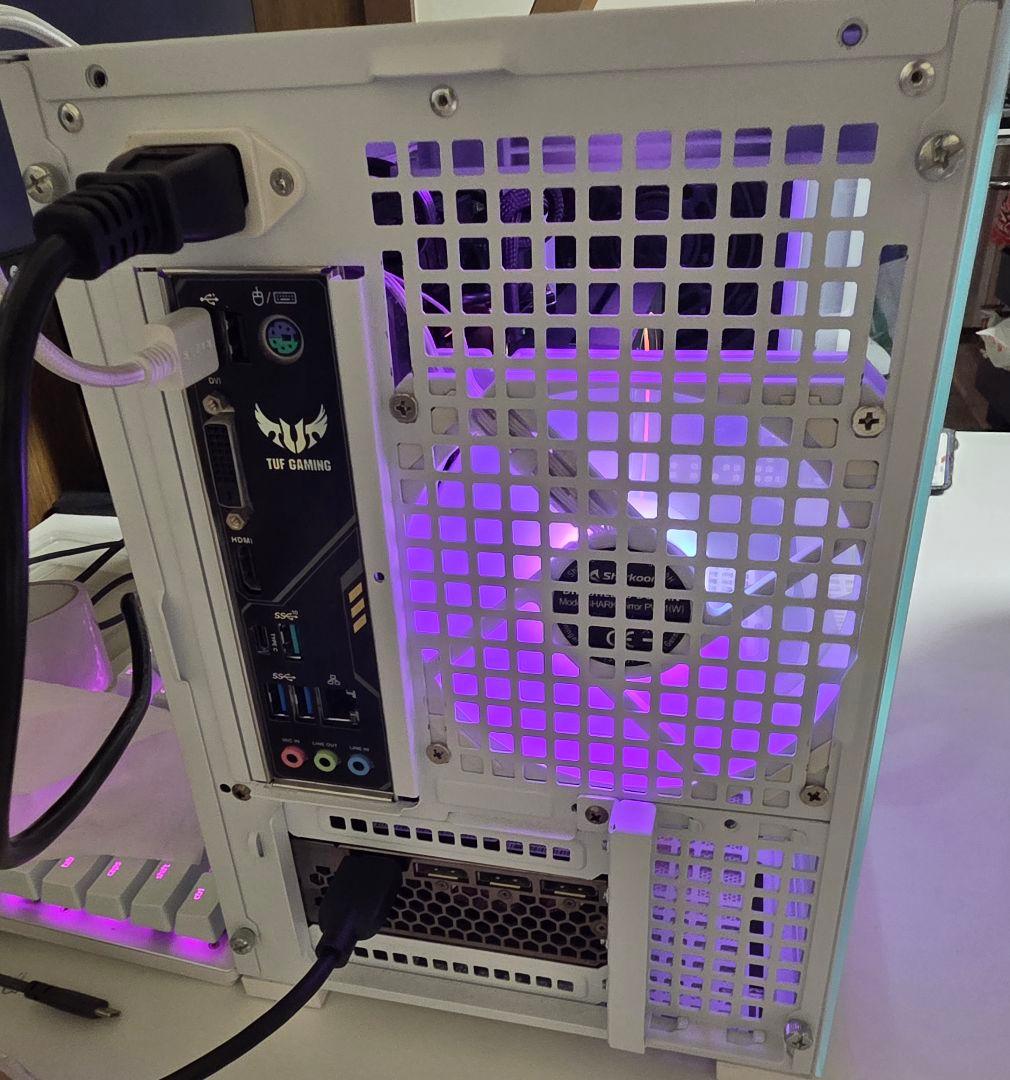 自作ゲーミングPC R7 3700X＆RTX3070 16G 512G省スペース