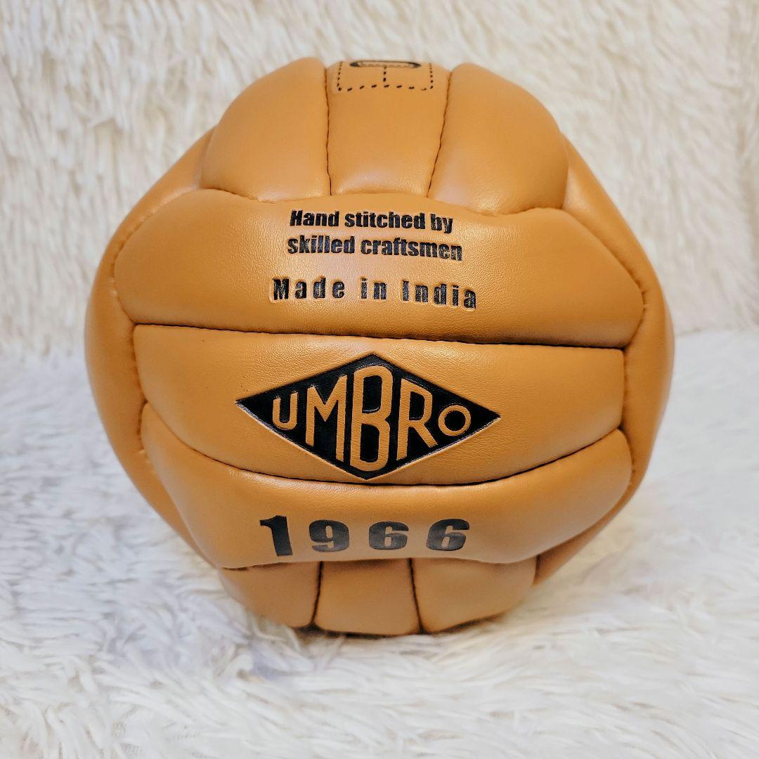 入手困難✨UMBRO/アンブロ 1966年 サッカーボール 18枚手縫 レプリカ