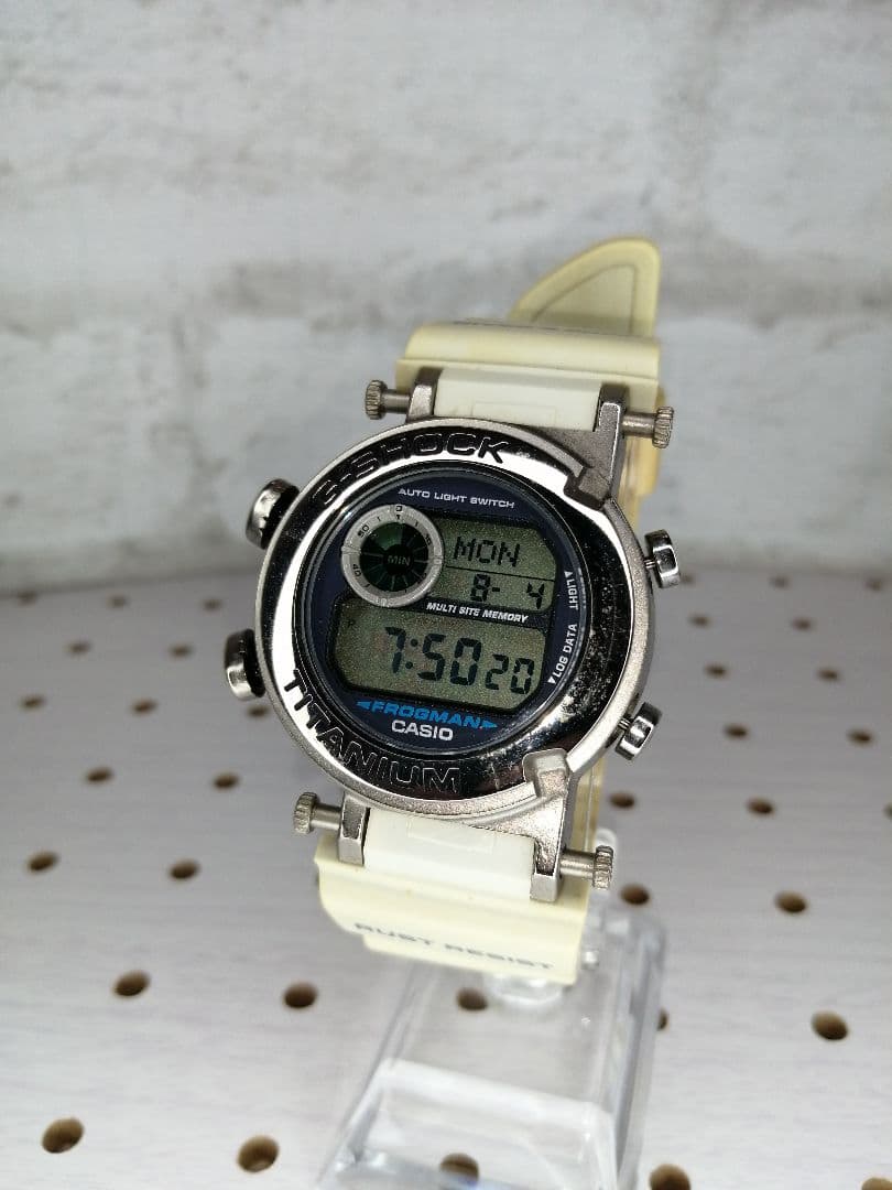 カシオ　G-shock DW-9900 フロッグマン