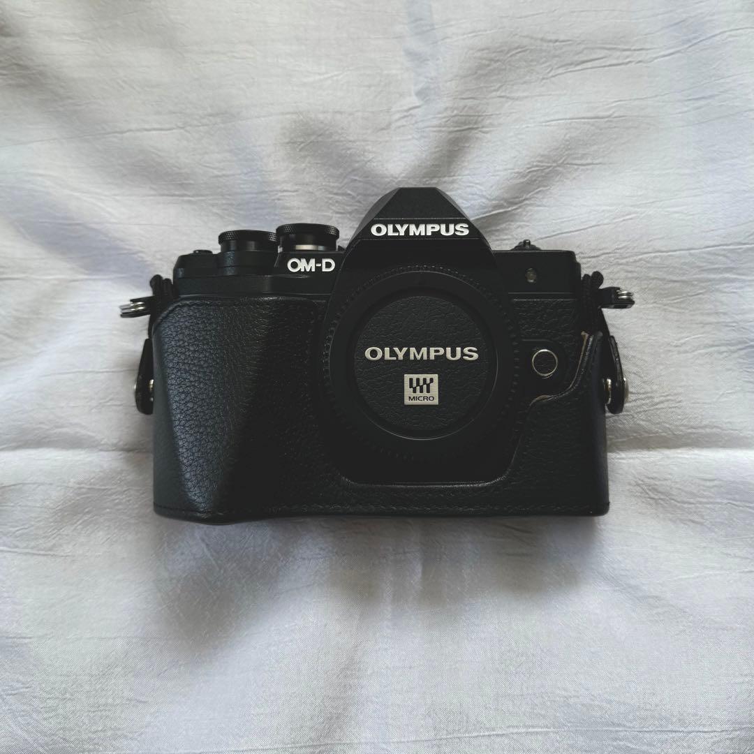 【最終値下げ】オリンパスOM-D E-M10 MarkIIIキット＆バッテリー他