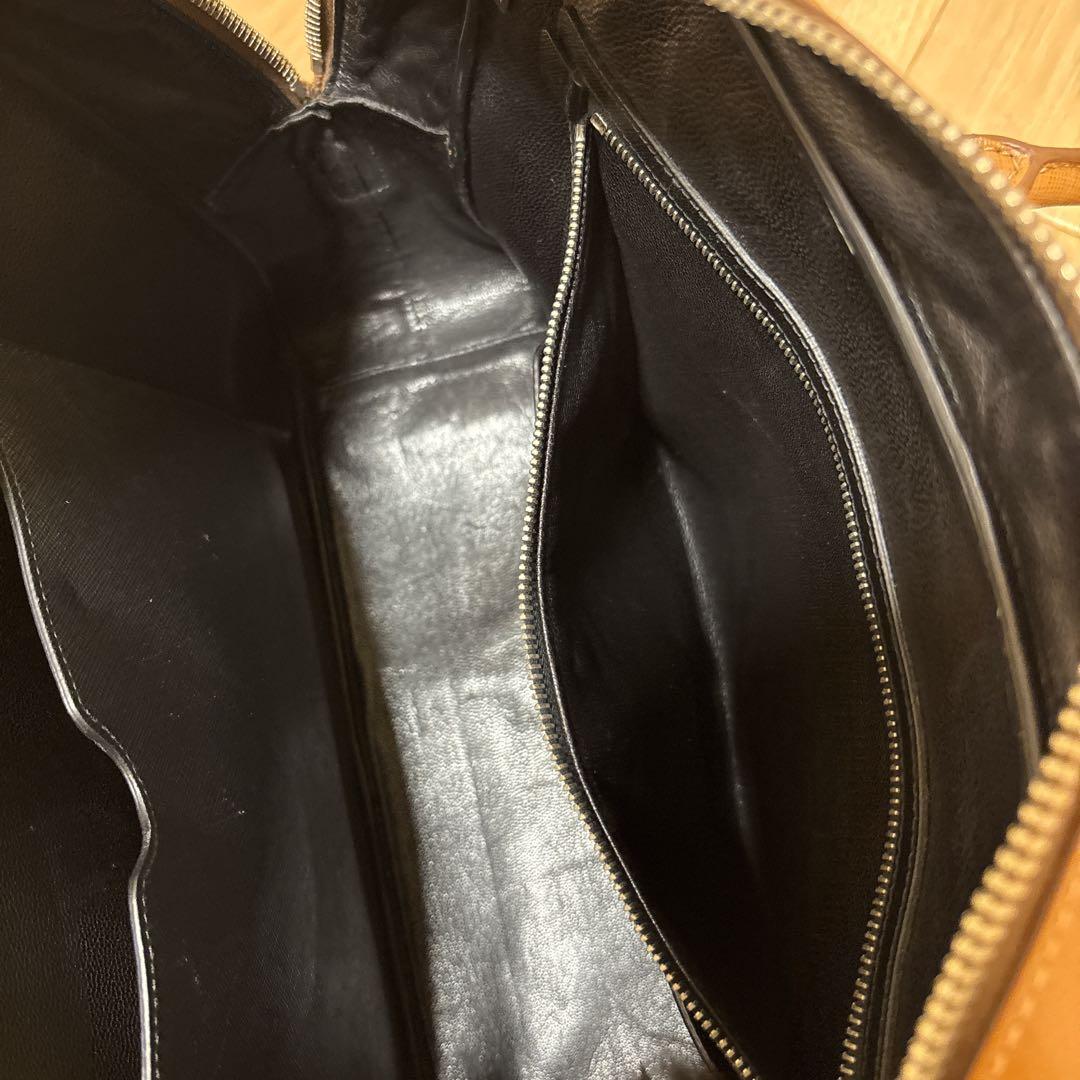 プラダ ビジネスバッグ ブリーフケース SAFFIANO TRAVEL