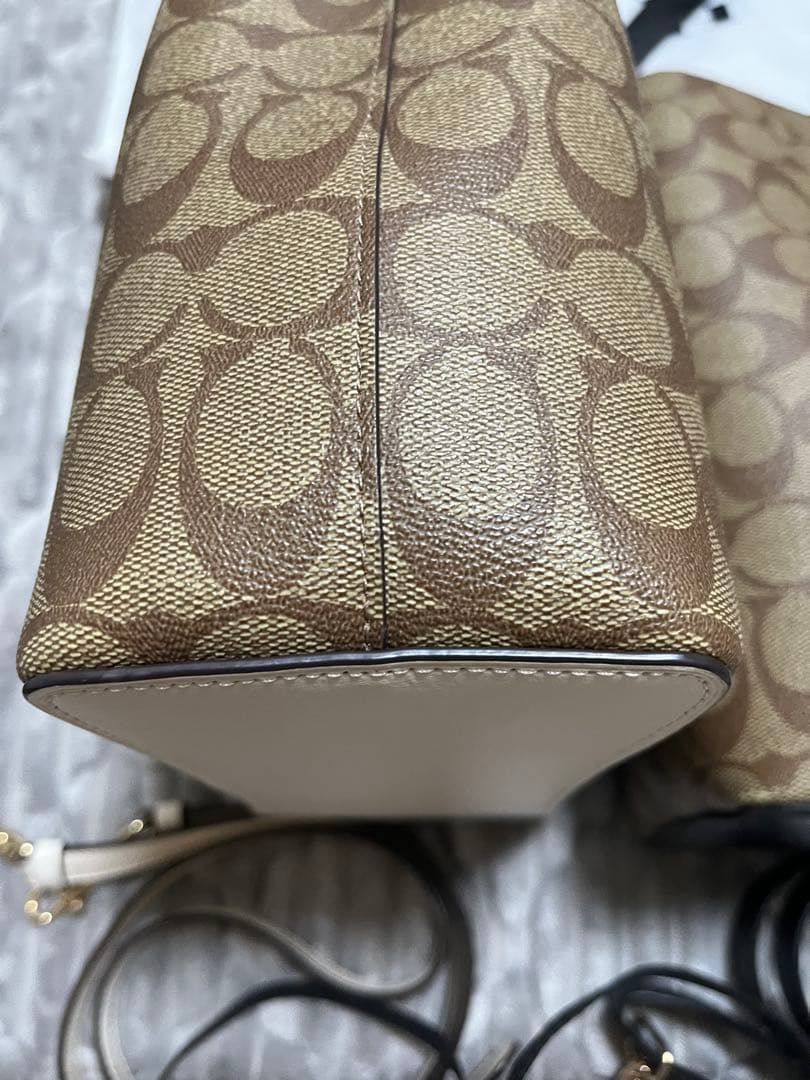 COACH ベージュ ショルダーバッグ 2点セット折り財布