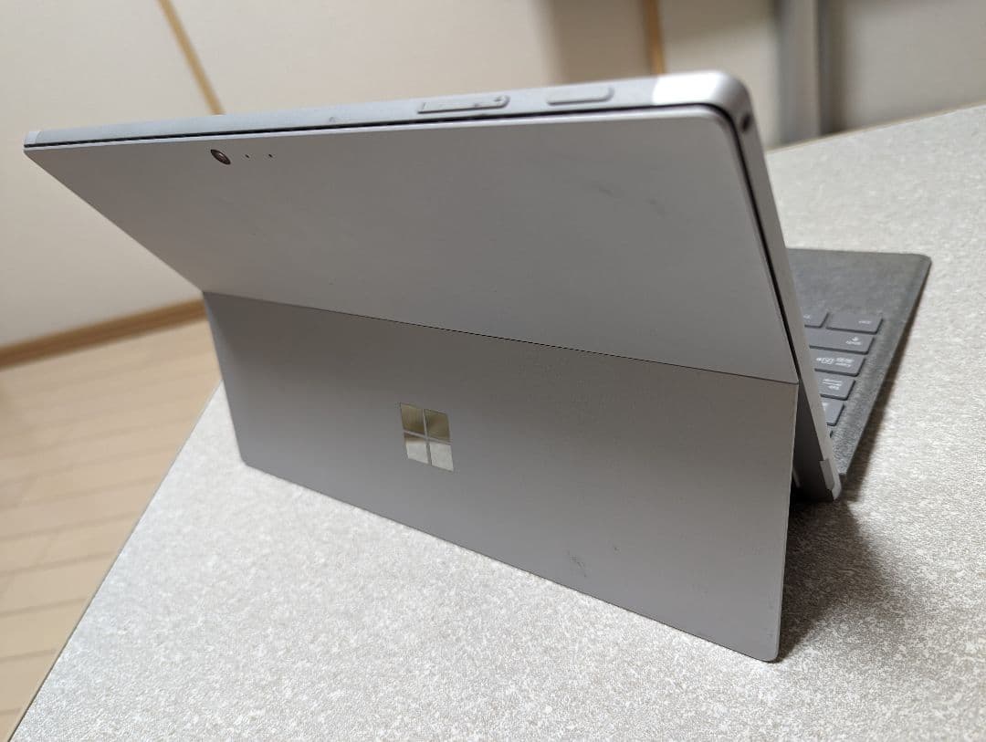 Surface Pro 6 タイプカバー同梱 LJK-00025＋純正ペン