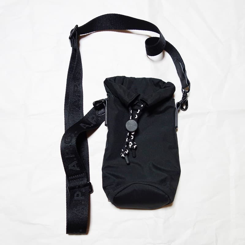 アーペーセー（A.P.C.）のウォーターボトルホルダー