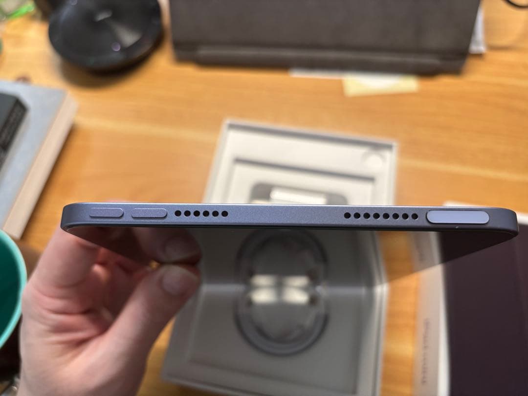 Apple iPad mini (第6世代) パープル カバー付き