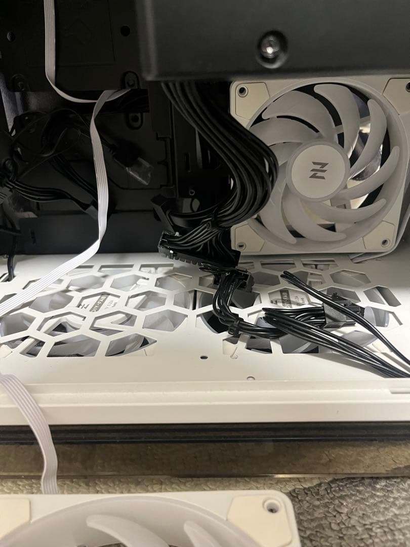 inWin A1 Prime ホワイト PCケース