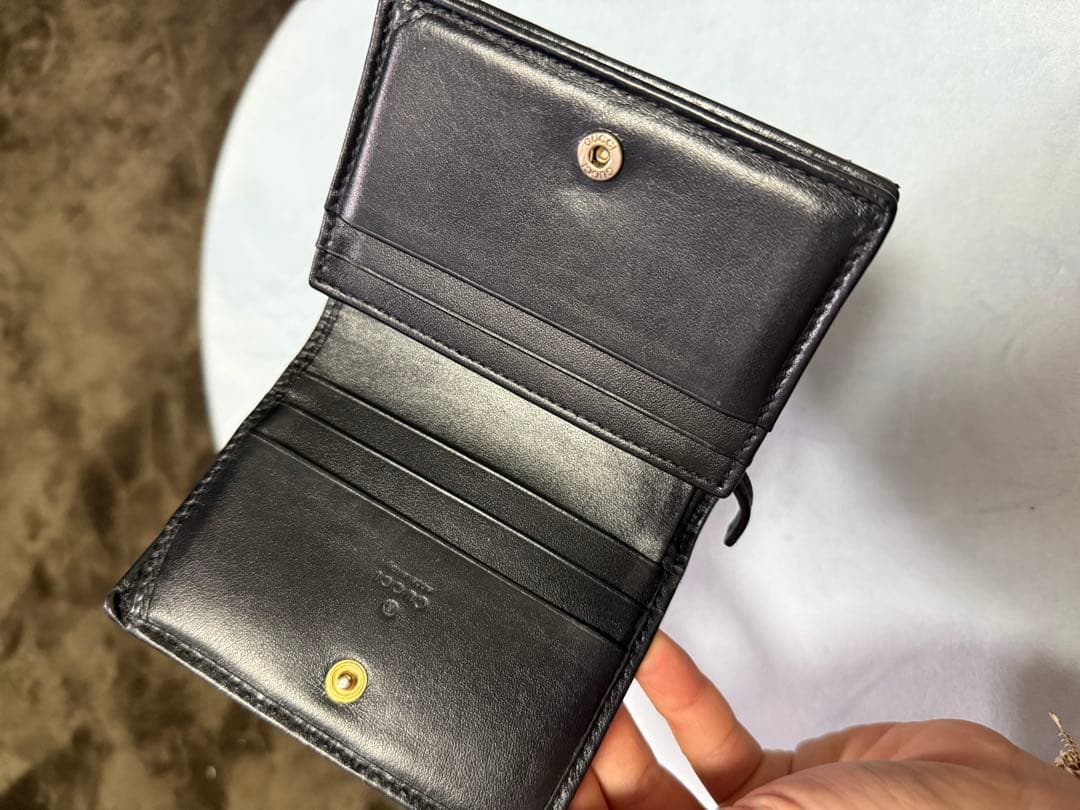 グッチ財布