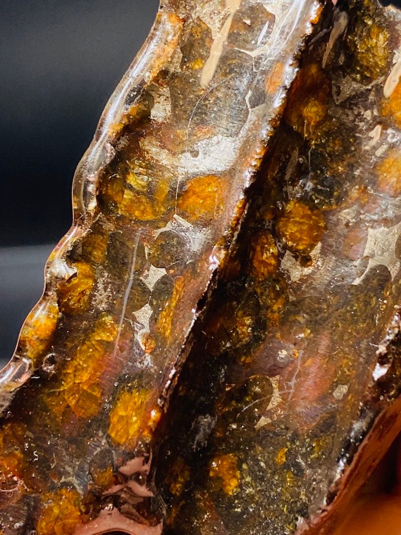 パラサイト隕石 258g 隕石 石鉄隕石 筆立て セリコ隕石 隕石原石