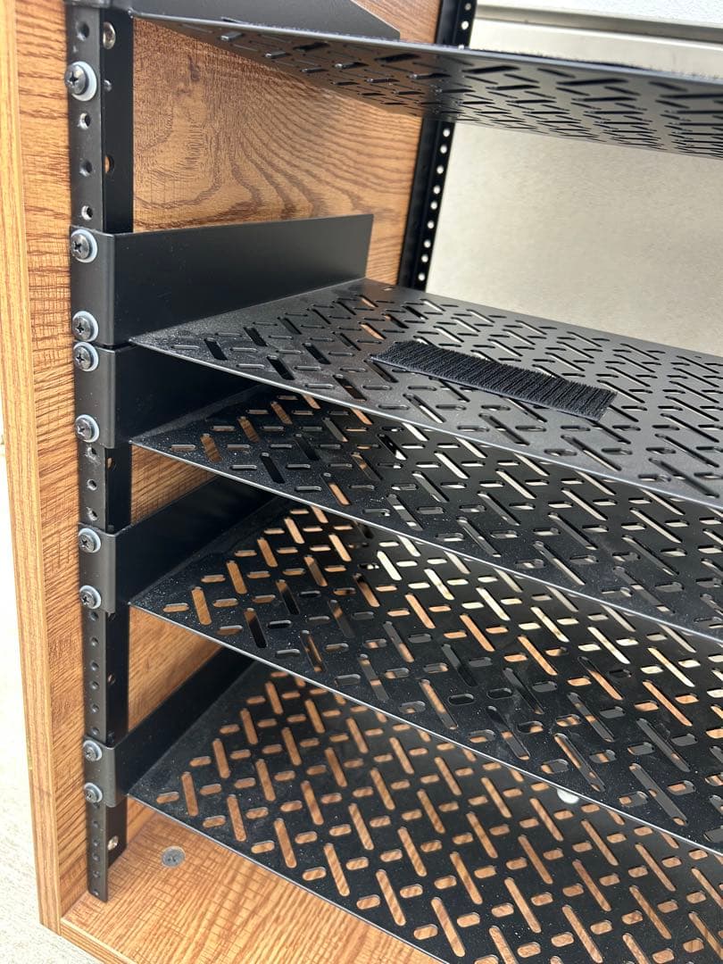 木目調 × スチール製 オーディオラック／AV機器ラック／ラック　キャスター付き