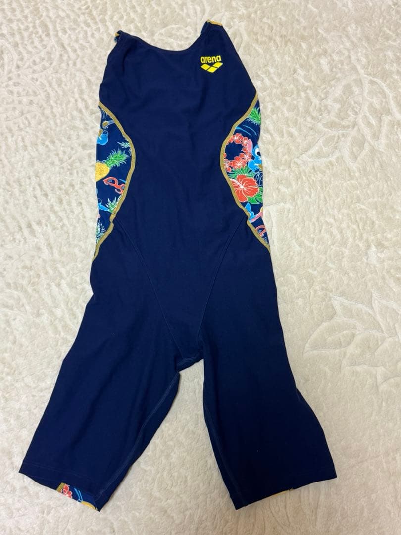 arena ディズニー　競泳水着　Lサイズ　練習用　長持ち水着