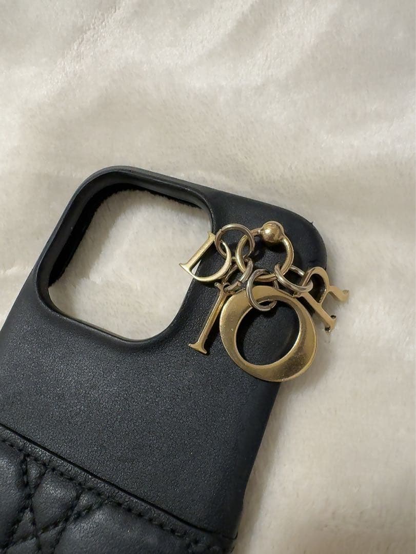 Dior キルティング iPhone15Proケース ブラック