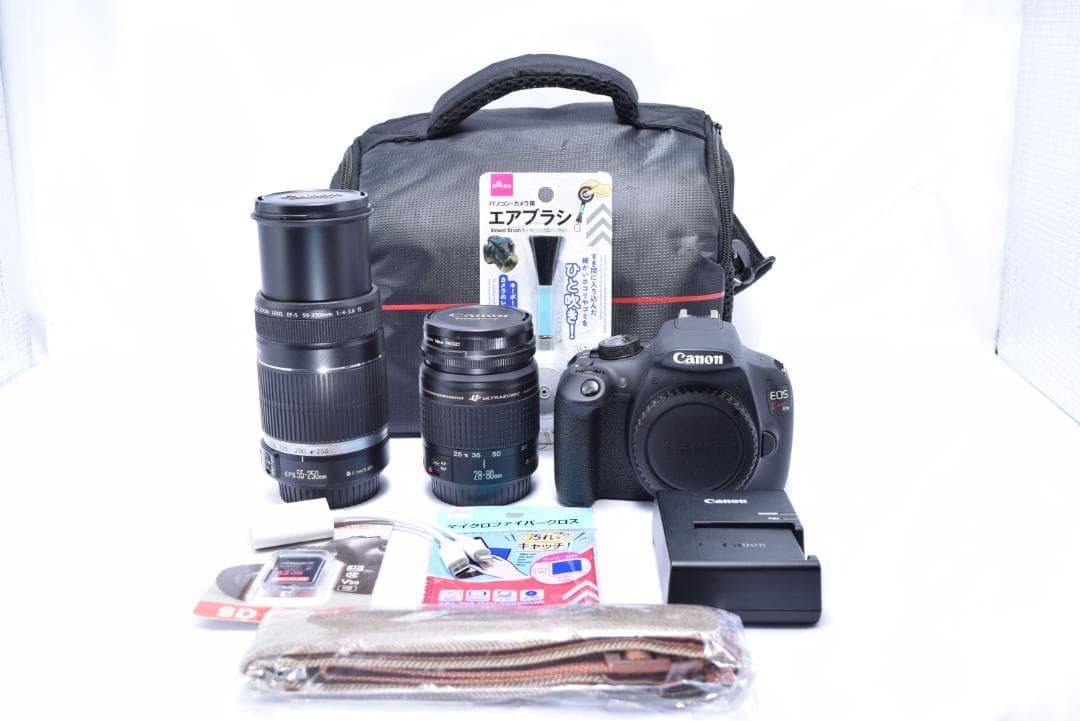 ✨綺麗なボディー✨　Canon EOS Kiss X70 デジタル一眼レフカメラ