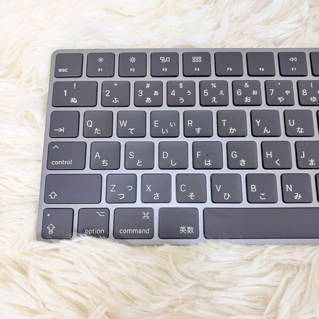 アップル純正マジックキーボード　テンキー付き　スペースグレイ　モデルA1843