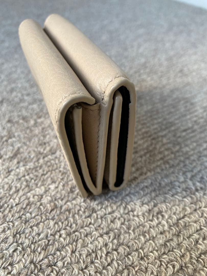 バレンシアガミニ財布