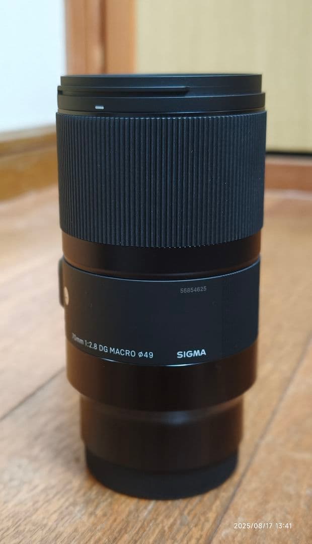 SIGMA 70mm f2.8 DG MACRO 49ミリ径　ソニーEマウント用