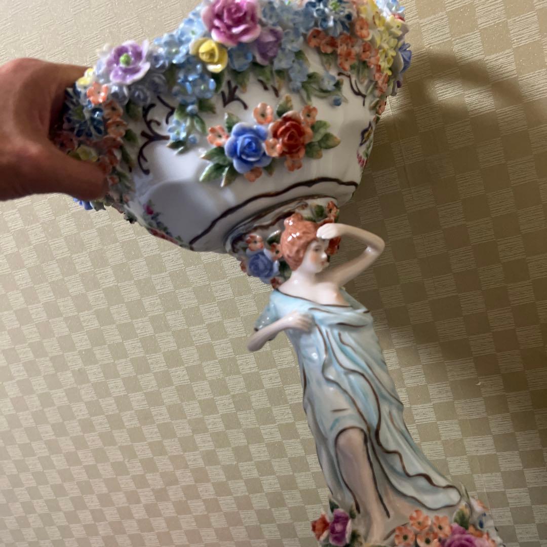 オブジェ　高級花瓶　花器