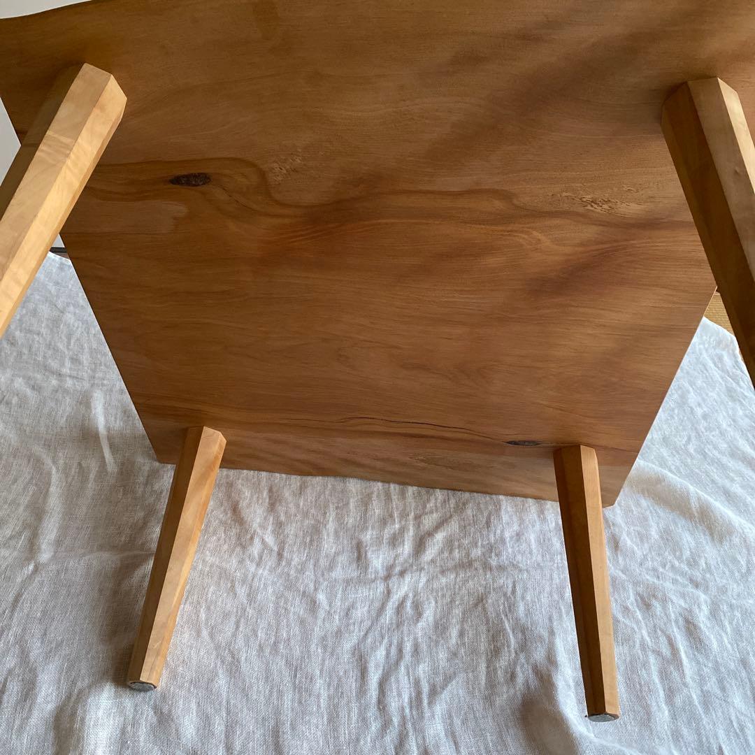 リビングテーブル　一枚板　ミズメザクラ