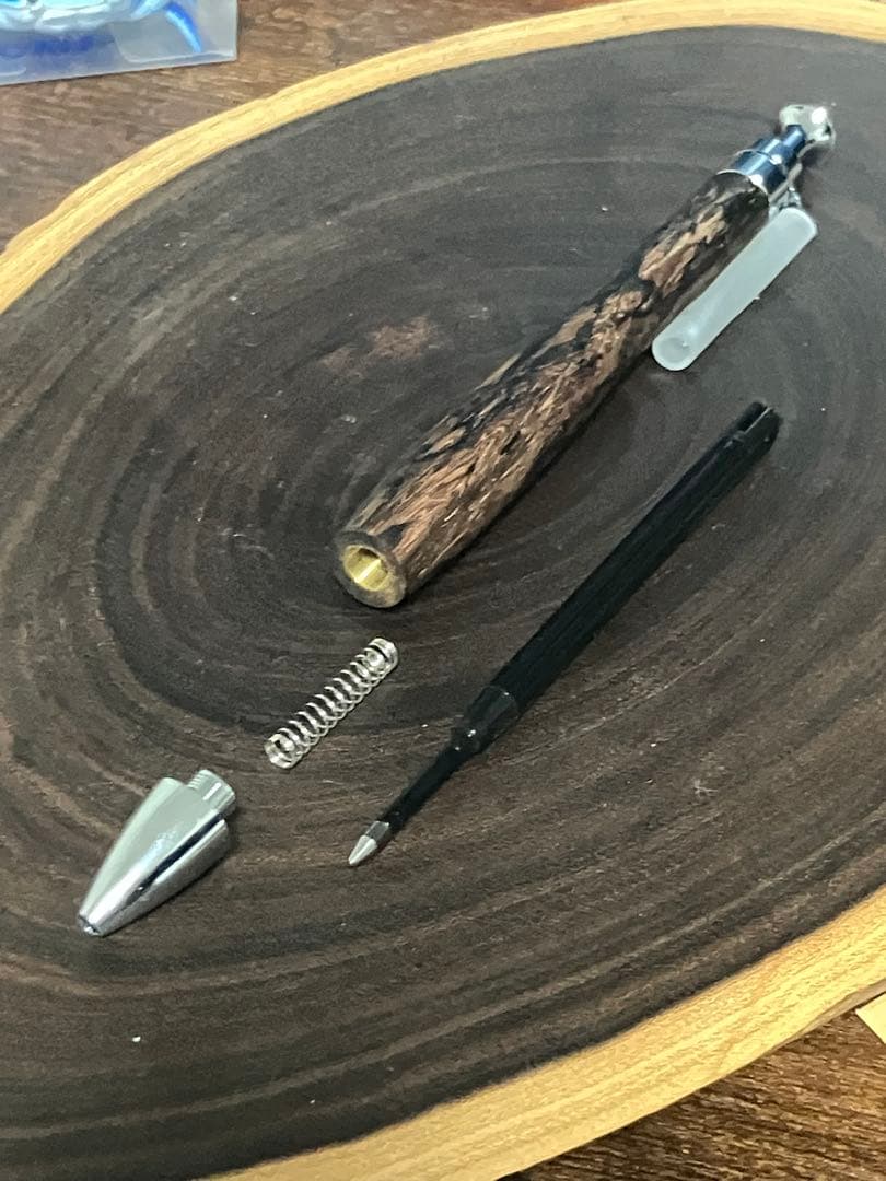 こぶた工房 ラオスブラック ダルベジアランセオラリア ボールペン